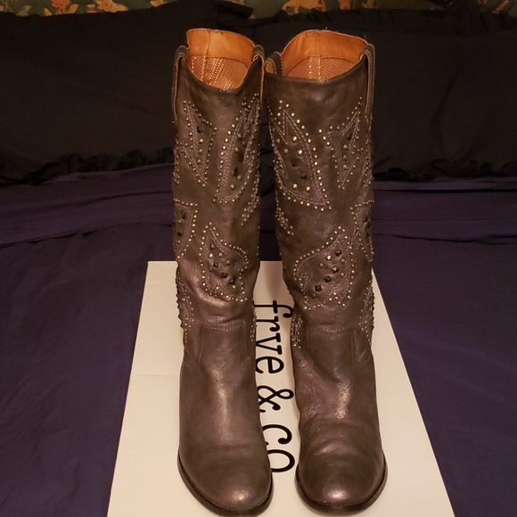 Boots - Picture 1 of 5